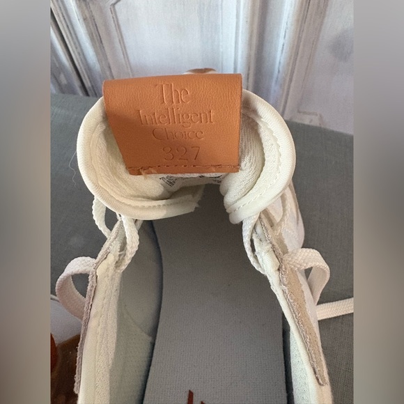 New Balance 327 Sneaker Sea Salt/Rust Oxide Suede NWOT Size 10 Women’s - Picture 12 of 14